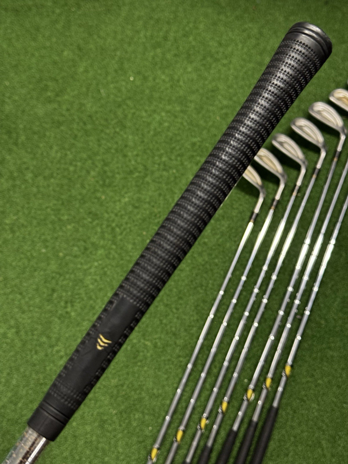 Vantage Vision Iron Set 4-SW Regular Steel Shafts