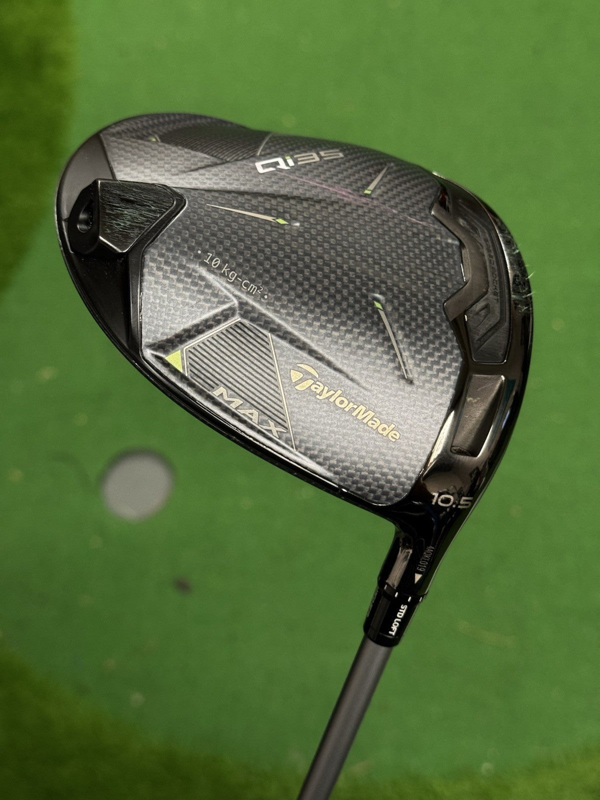 TaylorMade QI35 Max Driver 10.5 Degree Regular Flex Air Speeder Shaft