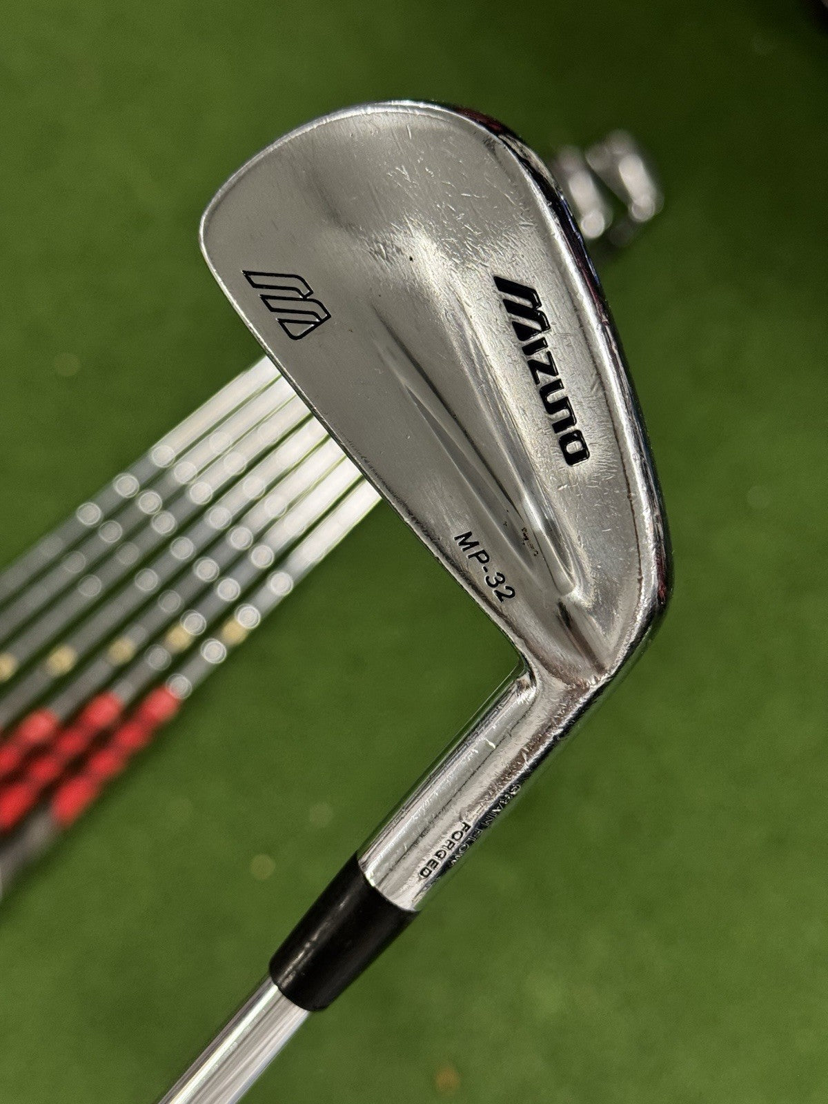 Mizuno MP-32 Iron Set 3-PW Stiff Flex Dynamic Gold S300 Shafts