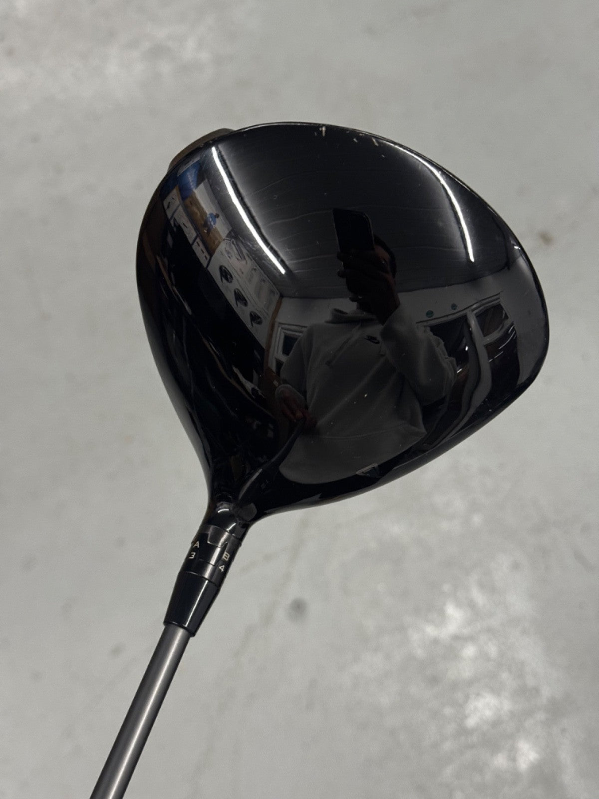 Left Hand Titleist TS2 Driver 9.5 Degree Regular Flex Hzrdus Black Shaft *used*