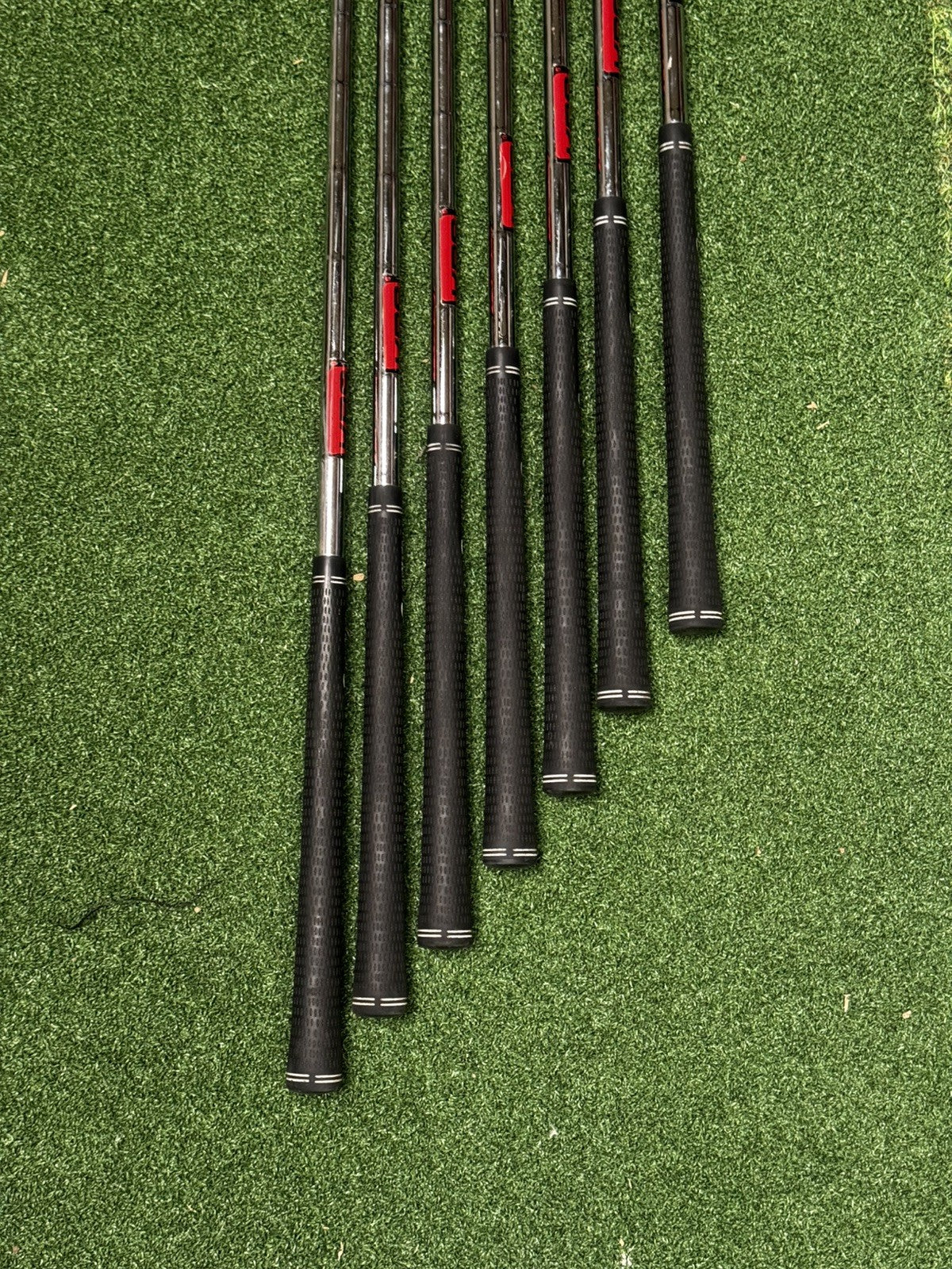 Taylormade RBladez Tour Iron Set 4-Pw KBS Tour Stiff Shafts 