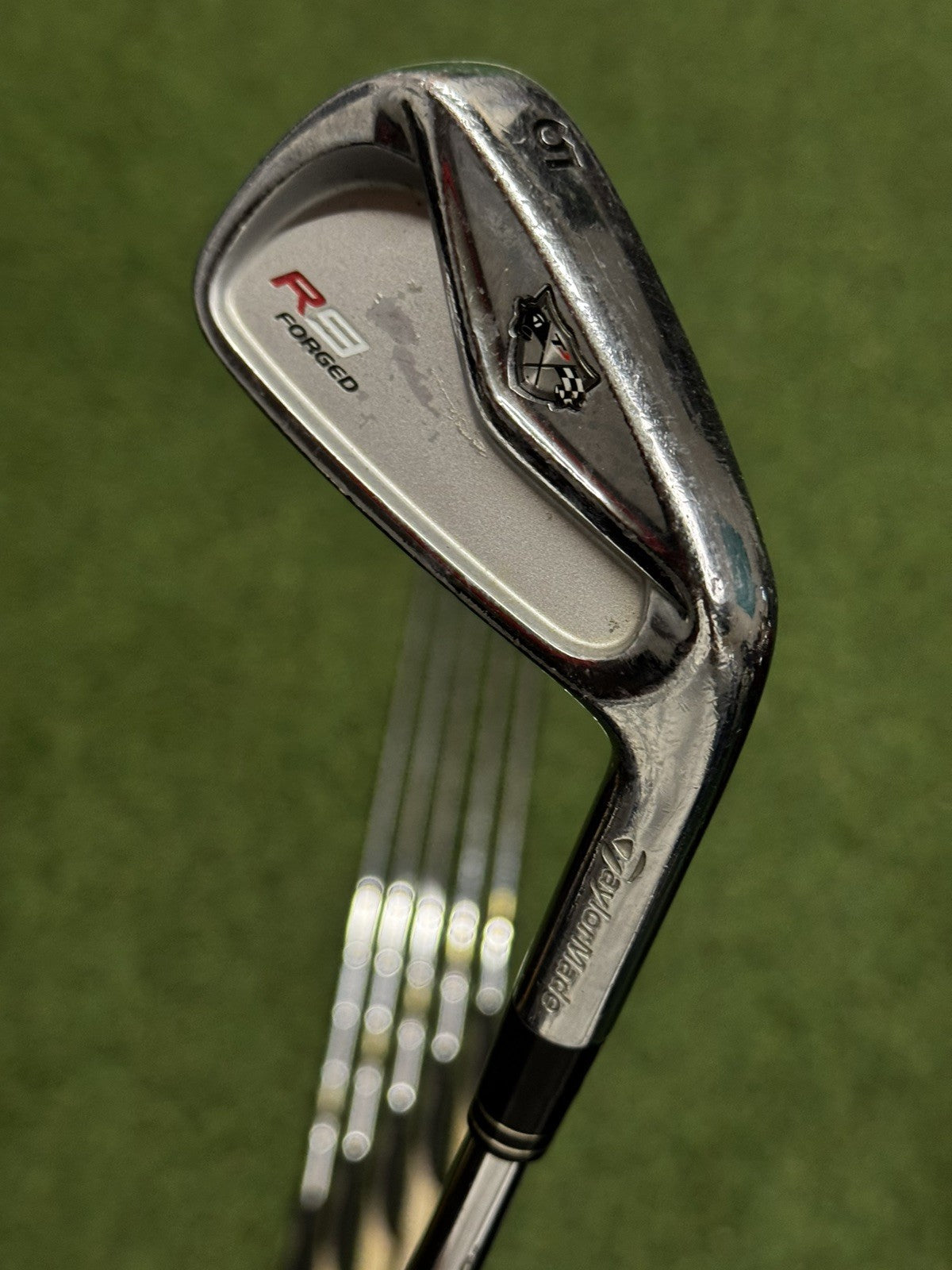 TaylorMade R9 TP Forged Iron Set 4-PW Stiff Flex Dynamic Gold S300 Steel Shafts