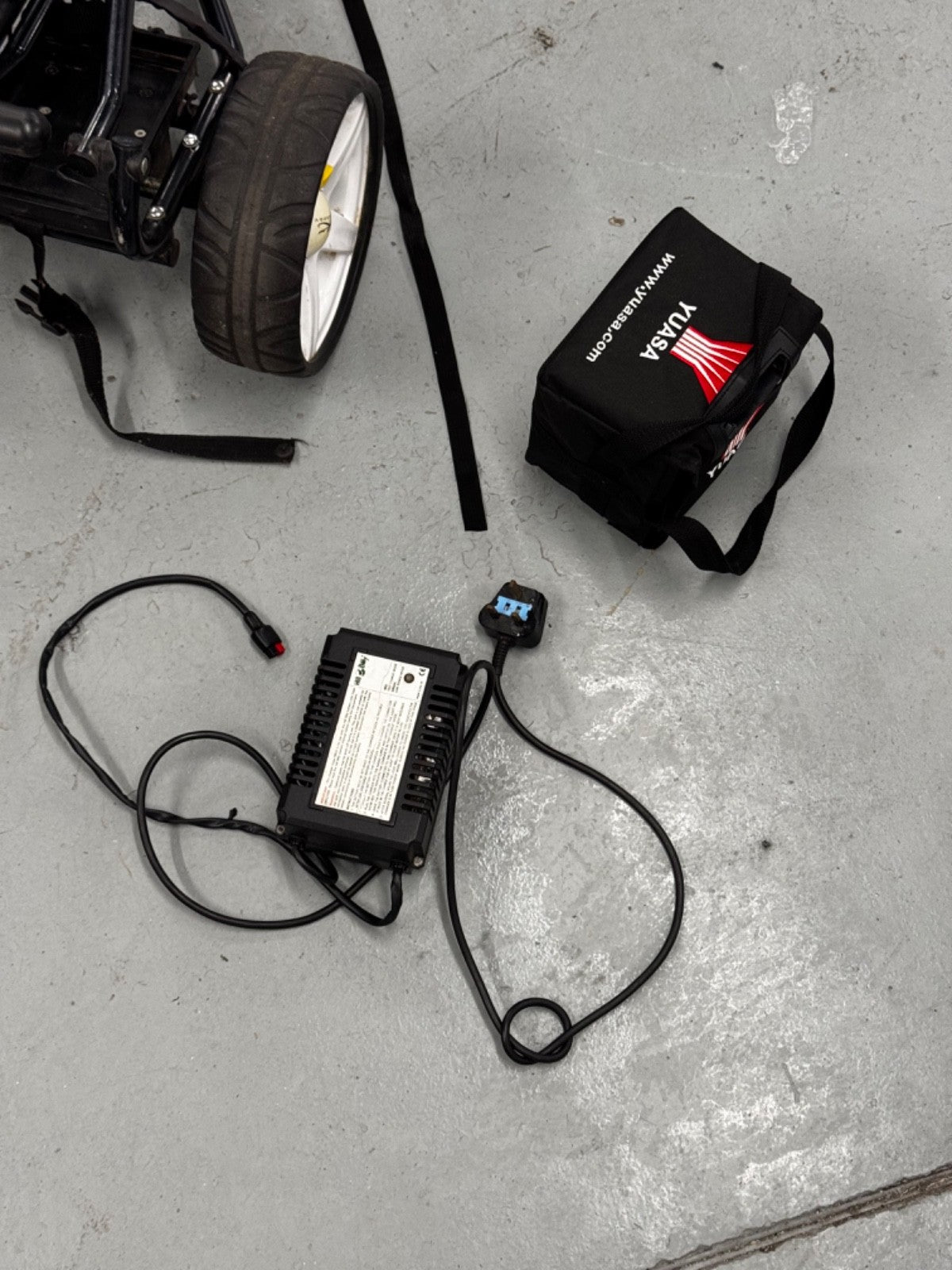 Powakaddy Electric Golf Trolley With Battery And Charger *used*