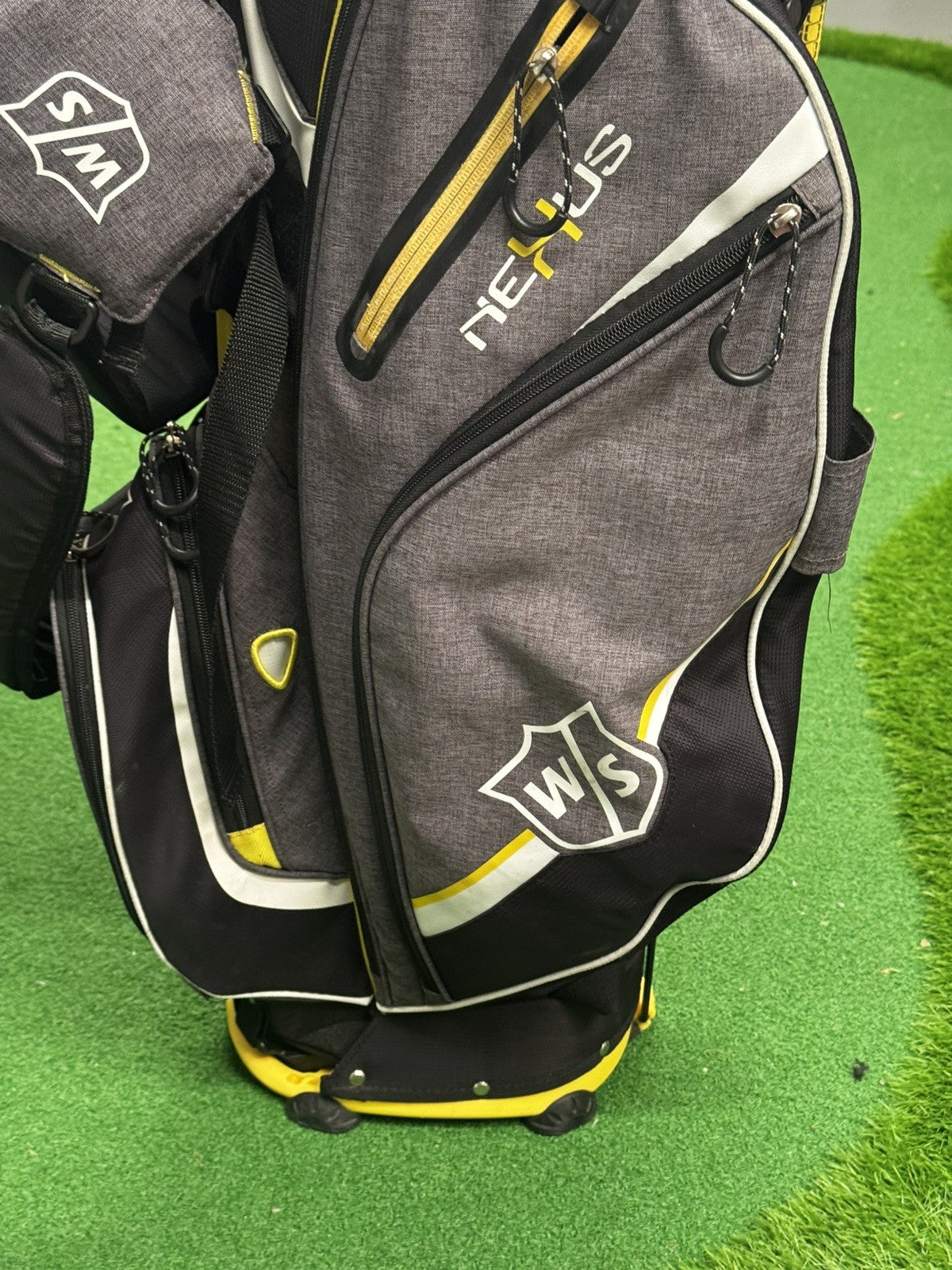 Wilson Staff Nexus Stand Bag