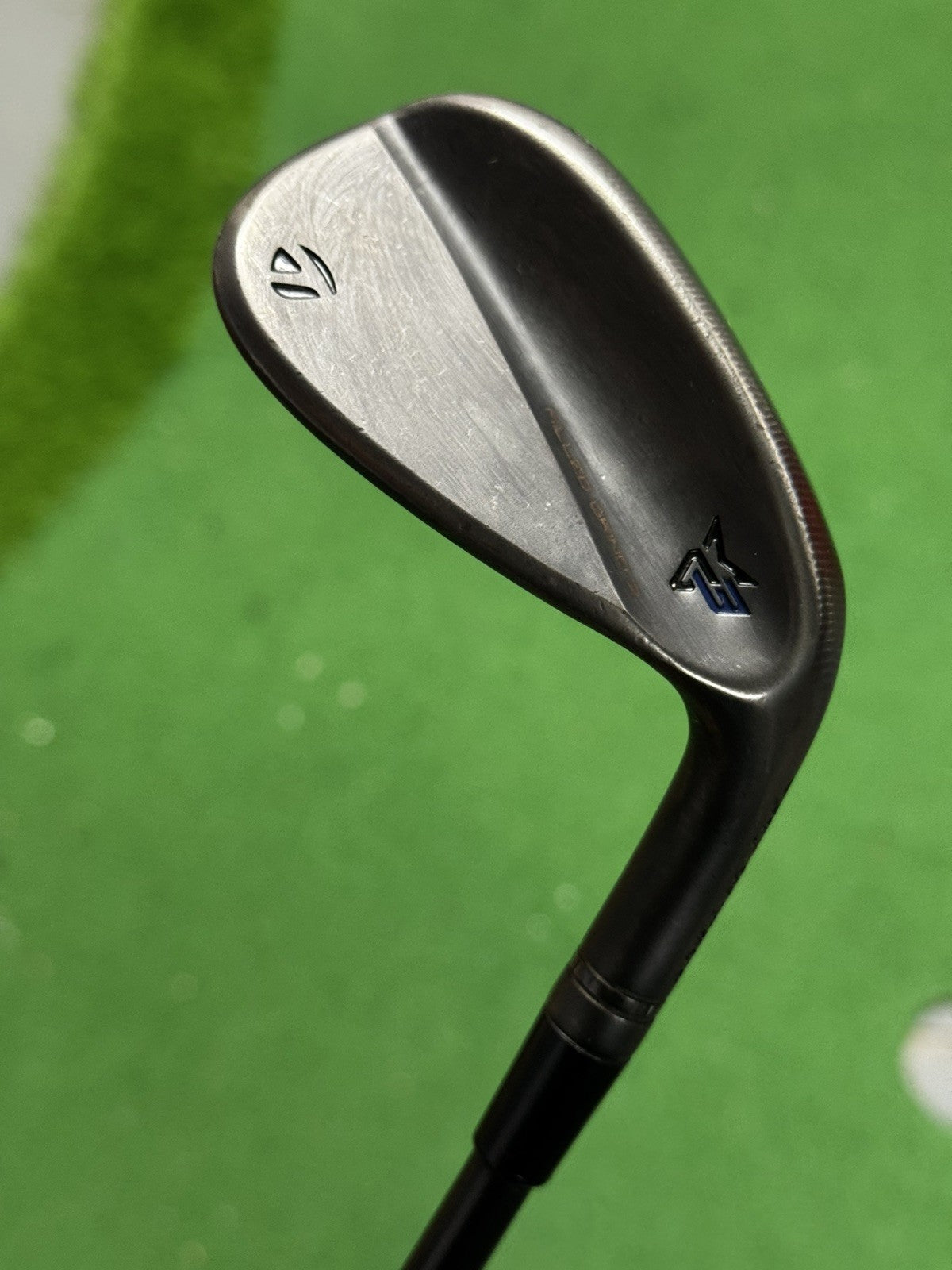 TaylorMade Milled Grind 3 Gap Wedge 50 Degree Graphite Recoil Wedge Shaft