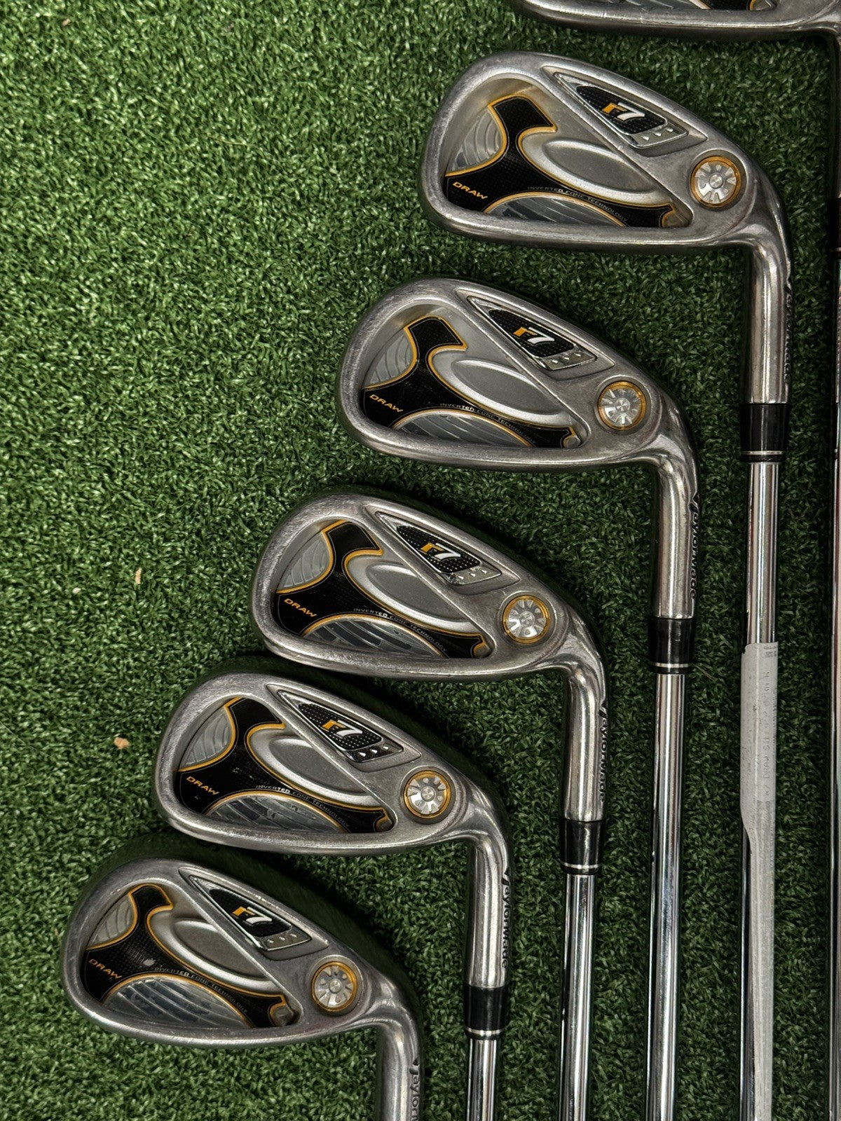 Taylormade R7 Draw Iron Set 4-SW Regular Flex Taylormade Steel Shafts