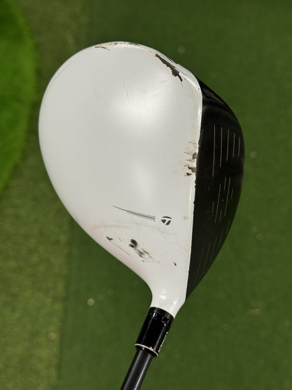 Left Hand Taylormade R15 Driver 9.5 Degree Stiff Fujikura Speeder Evolution
