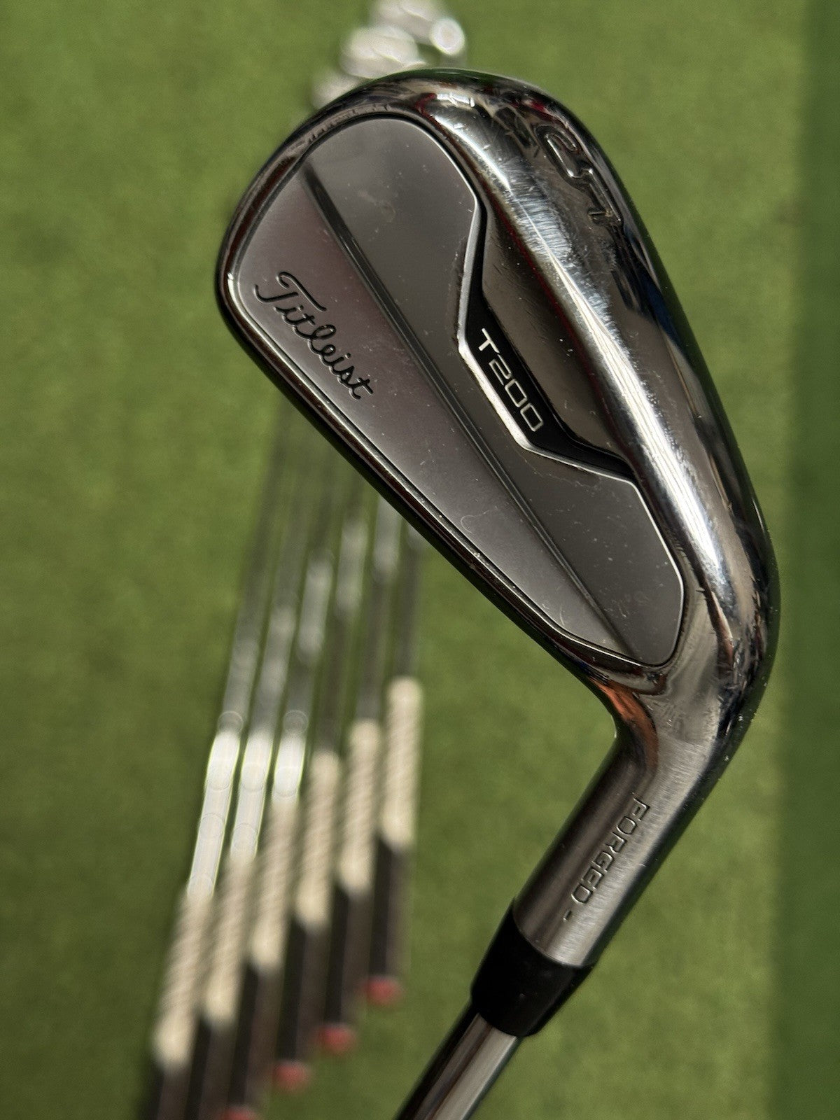 Titleist T200 2021 Iron Set 5-PW+GW Regular Flex AMT R300 Black Steel Shafts