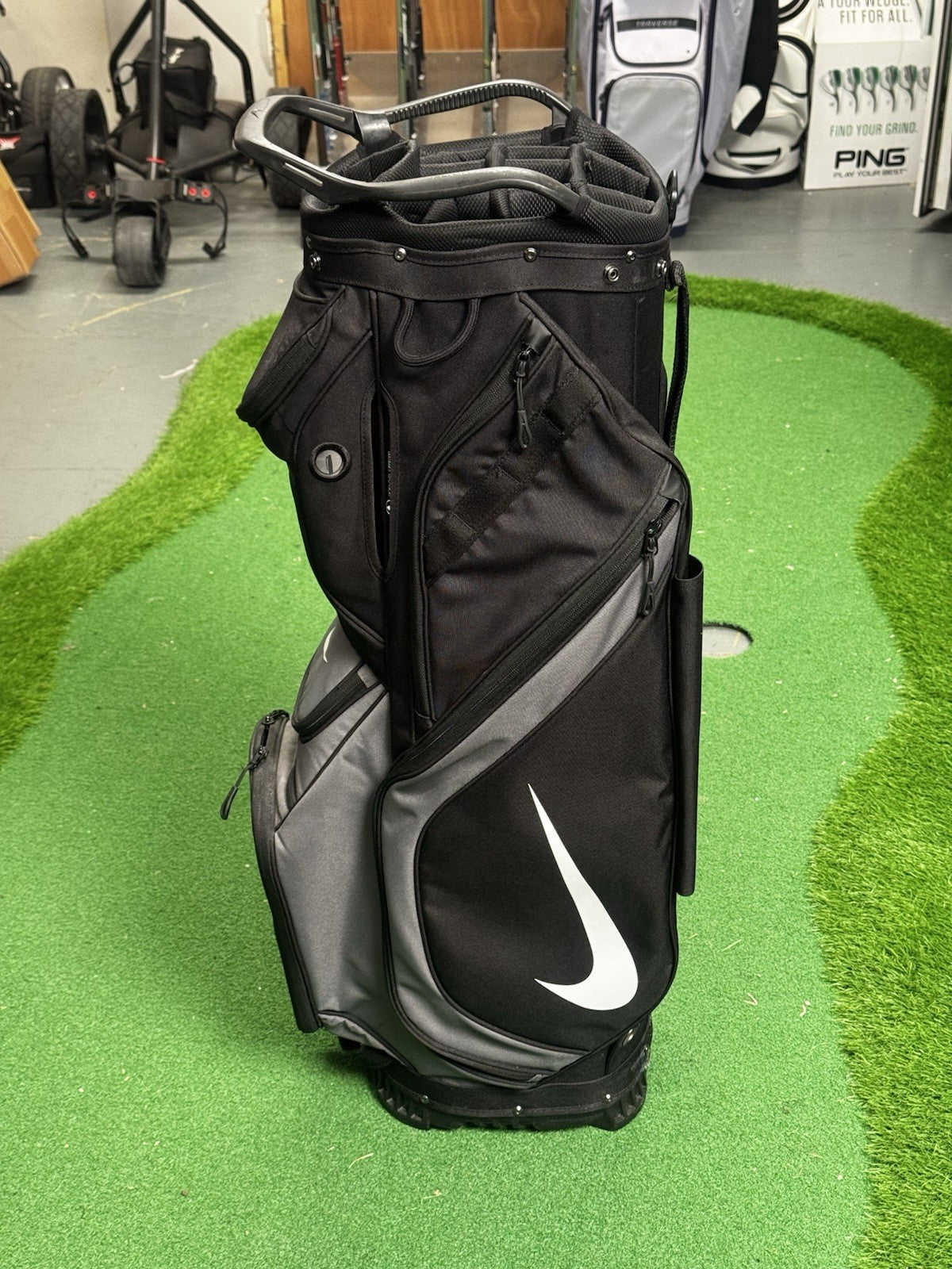 Nike Golf Lightweight Cart Bag
