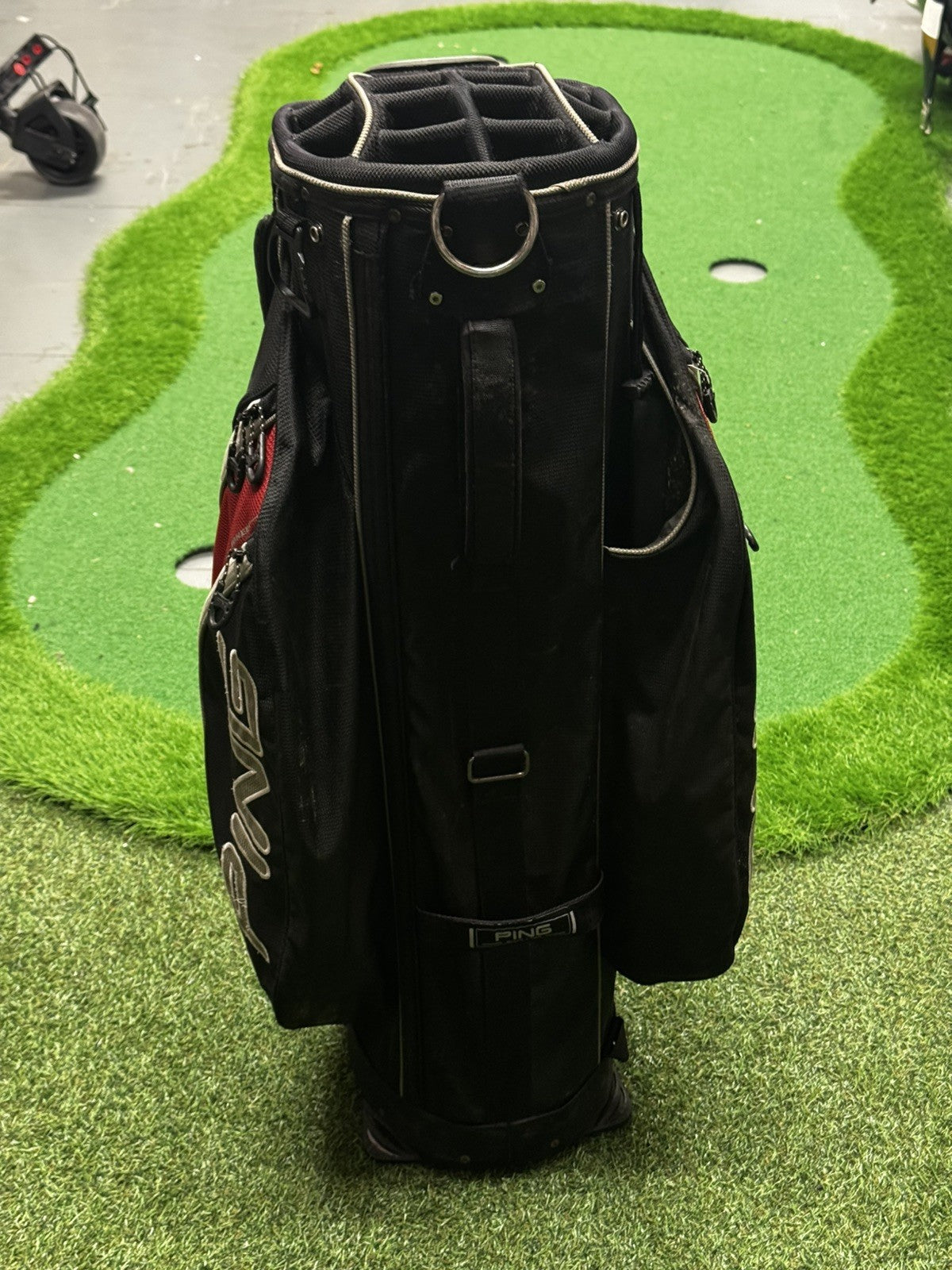 Ping Pioneer Cart Bag with Raincover 