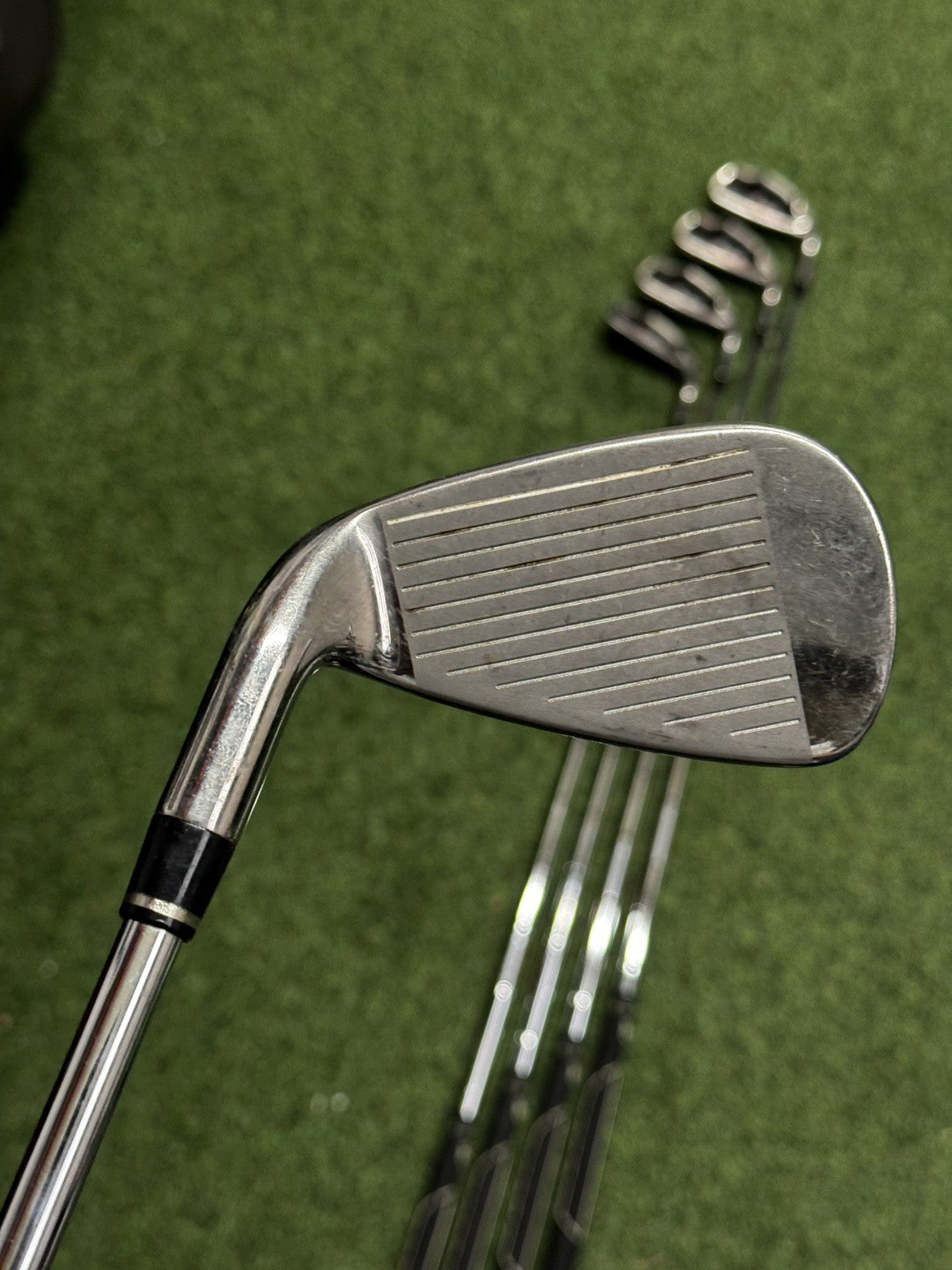 Wilson D200 Iron Set 5-PW+SW Uniflex Wilson Steel Shafts
