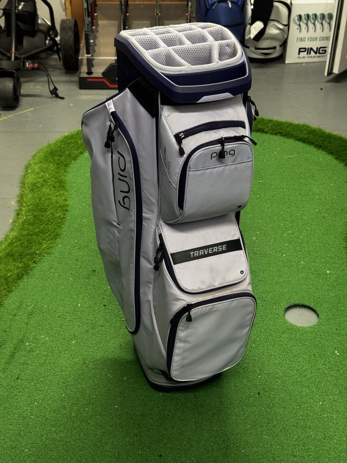 Ping Traverse Cart Bag Lilac/Plum