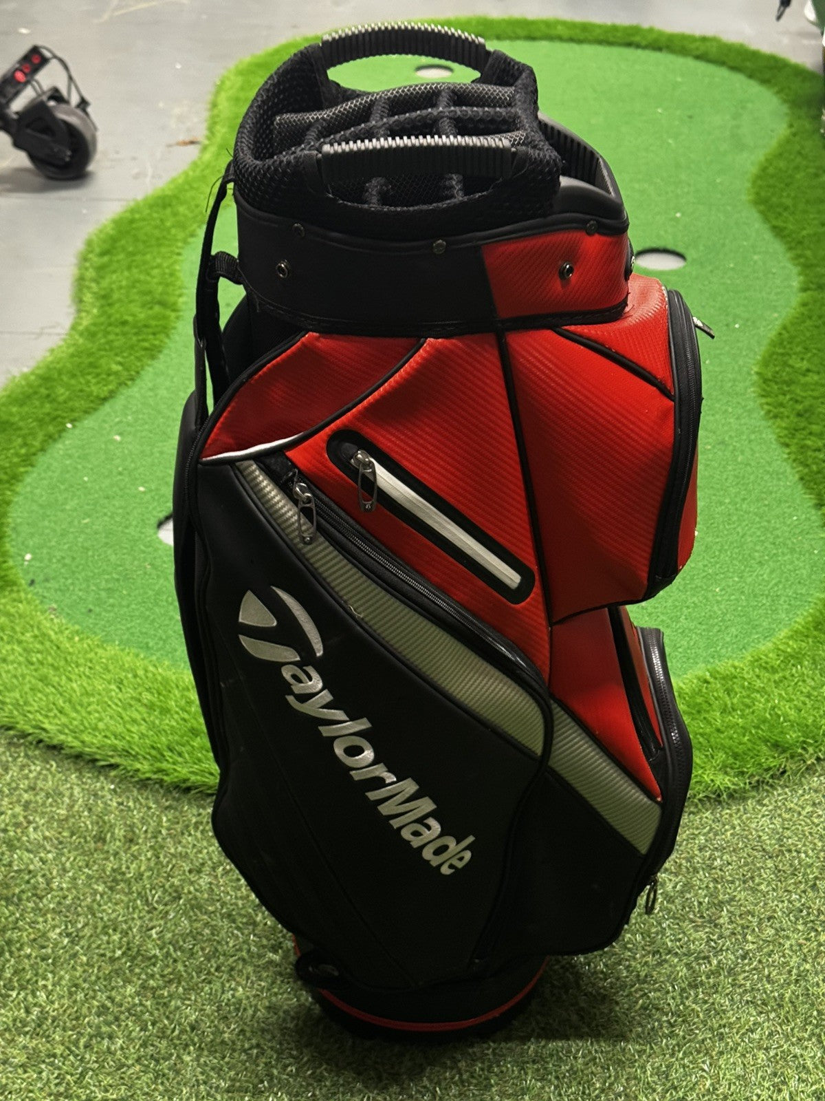 Taylormade Deluxe Cart Trolley Bag Red/Black