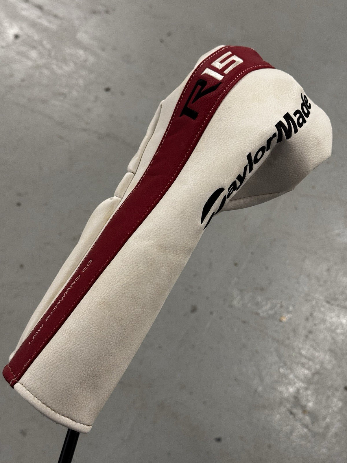 Left Hand Taylormade R15 Driver 9.5 Degree Stiff Fujikura Speeder Evolution